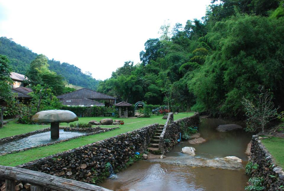 น้ำพุร้อนโป่งกวาว- รถเช่าสนามบินเชียงใหม่