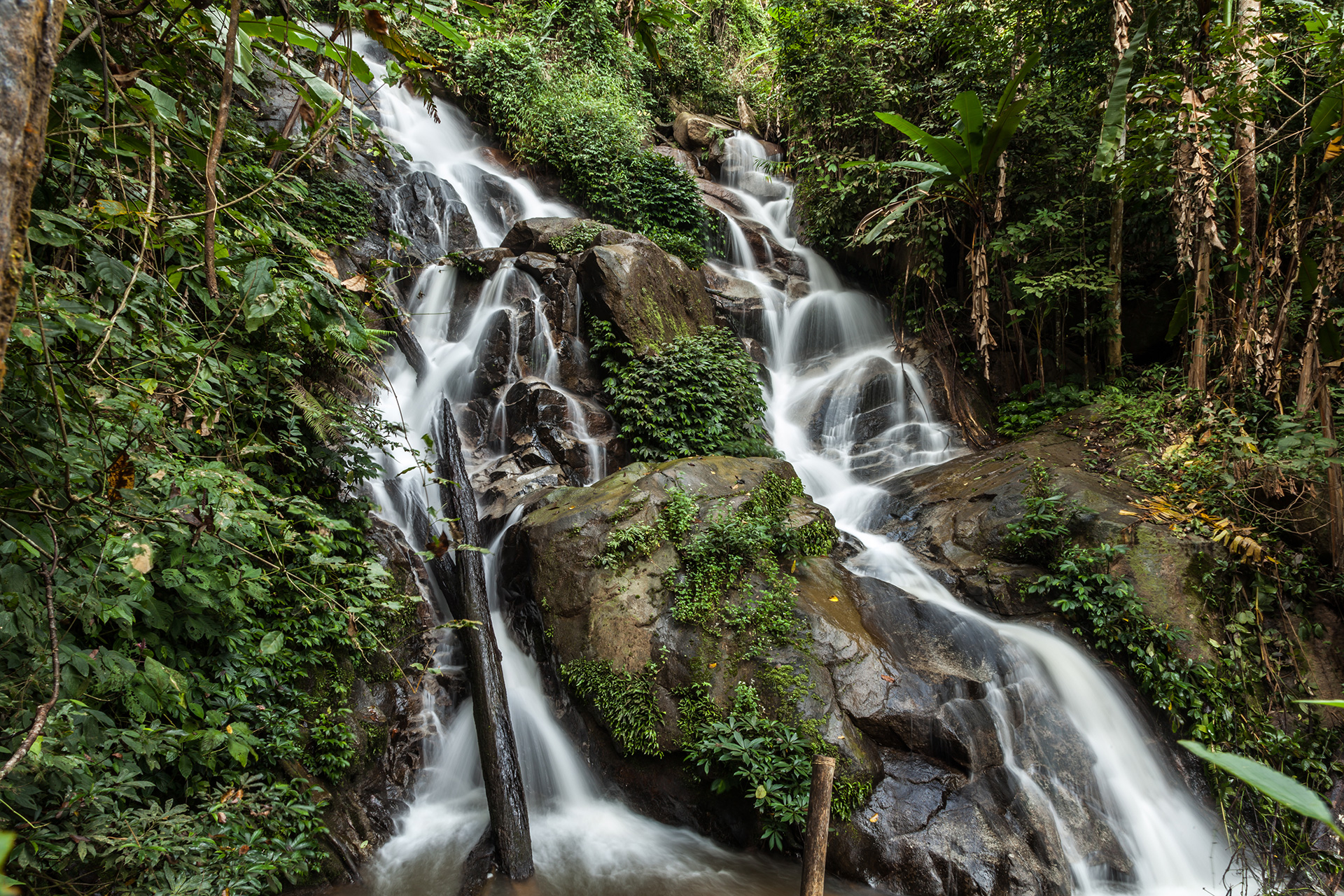 น้ำตกห้วยแก้ว เชียงใหม่- เช่ารถ