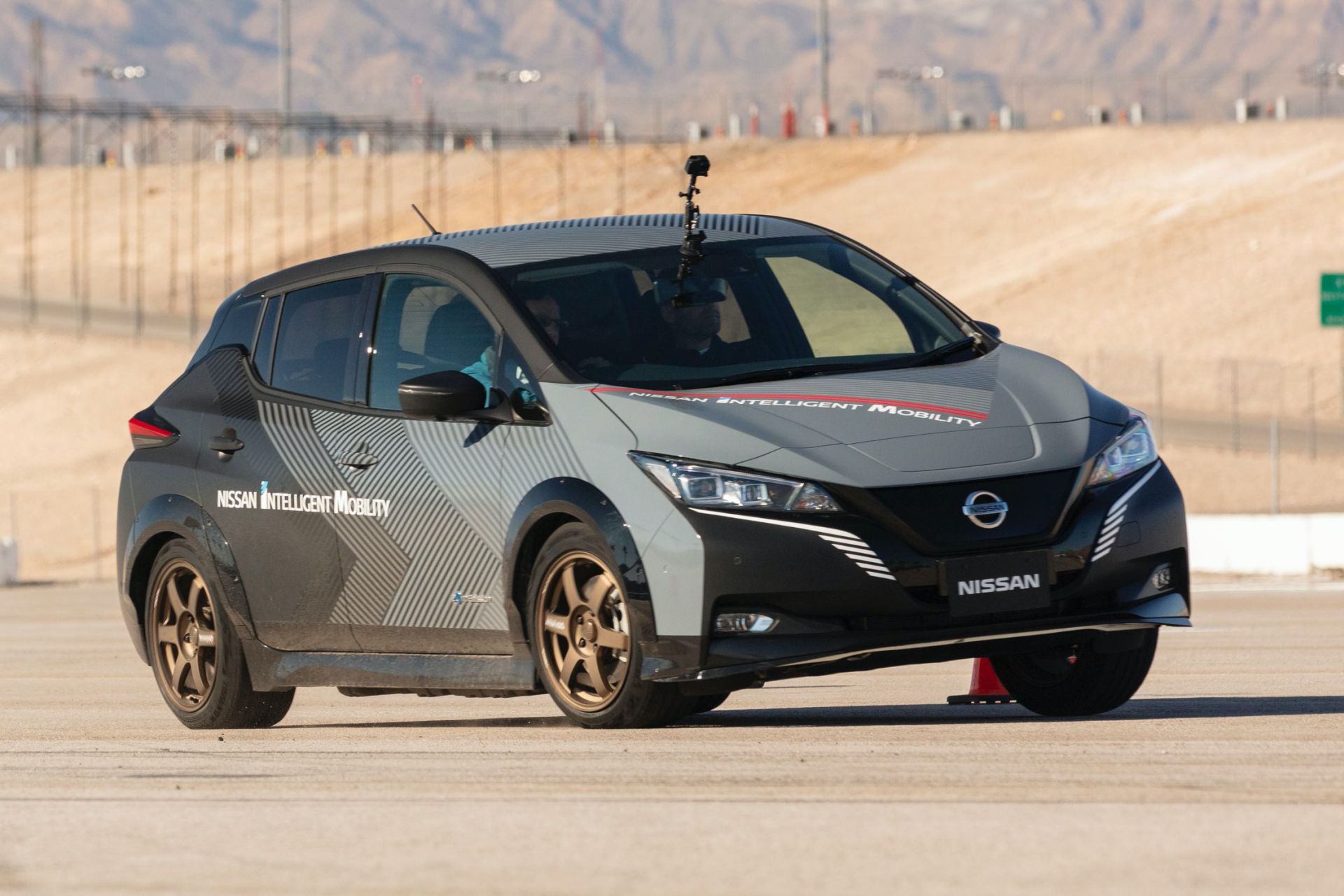 Nissan เผยโปรเจกต์ e-4ORCE ระบบขับ 4 มอเตอร์คู่- เช่ารถเชียงใหม่ ท่องเที่ยว