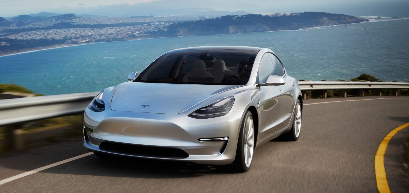 Tesla Model 3 กลายเป็นรถขายดีอันดับ 1 ในอังกฤษ ด้วยจำนวนแค่หลักร้อย- รถเช่าเชียงใหม่
