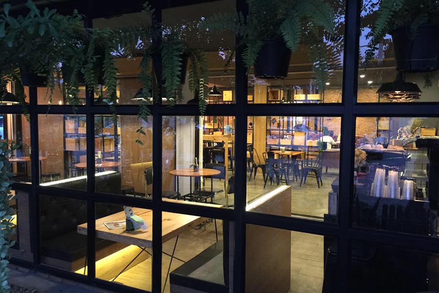 หนมเนย เดสเสิร์ท แอนด์ คาเฟ่ ณ ลำพูน- รถเช่าเชียงใหม่